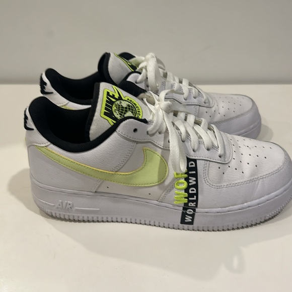 Nike sneakers - Picture 3 of 5